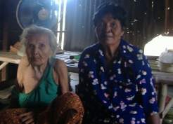  _582_https://www.helpage.org/silo/images/lek-boonkhum-63-cares-for-her-mother-who-is-93-years-old_246x177.jpg
