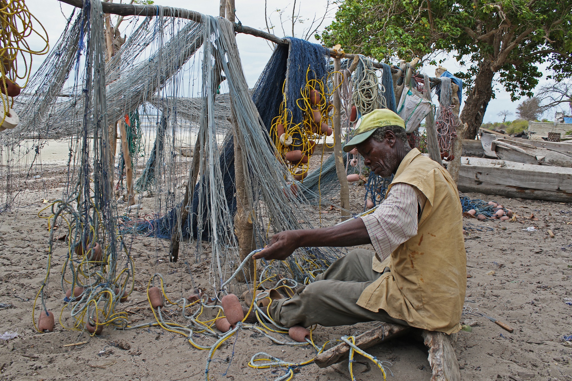  _113_https://www.helpage.org/silo/images/mambo-tanzania-fisherman-livelihoods_2000x1333.jpg