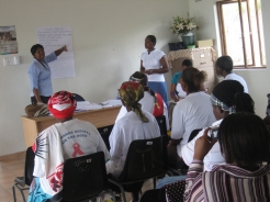  _194_https://www.helpage.org/silo/images/musa-staff-train-traditional-health-practitioners_246x184.jpg