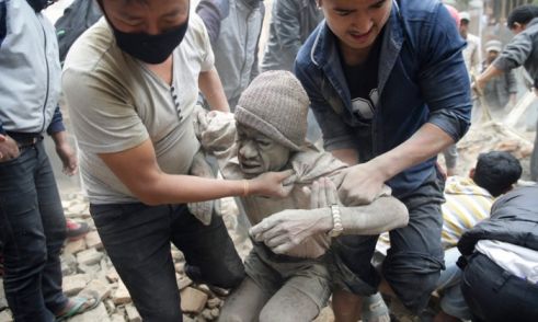  _835_https://www.helpage.org/silo/images/nepal-earthquake_491x294.jpg