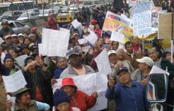  _757_https://www.helpage.org/silo/images/older-people-in-peru-campaigning-for-a-pension-on-a-helpage-and-anamper-march_246x157.jpg
