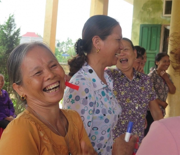  _541_https://www.helpage.org/silo/images/vietnam-insights_372x320.jpg