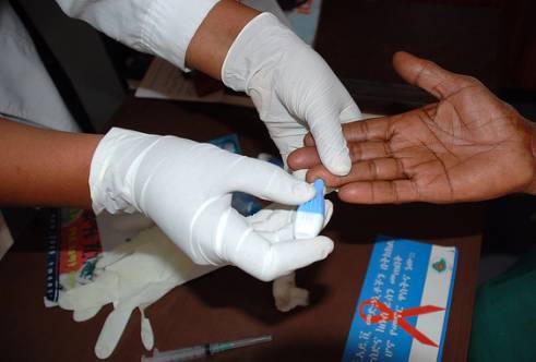  _569_https://www.helpage.org/silo/images/world-aids-day-2012-news-story_491x332.jpg