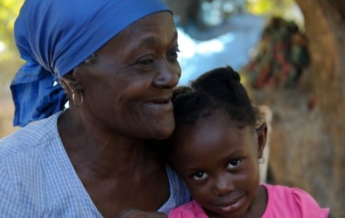 _2_https://www.helpage.org/silo/images/yolande-56-haiti_491x310.jpg