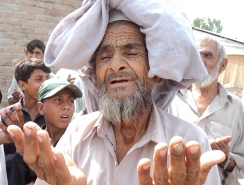  _742_https://www.helpage.org/silo/images/blogs/48_1311871554.jpg