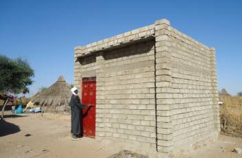  _733_https://www.helpage.org/silo/images/blogs/_1361188554.jpg