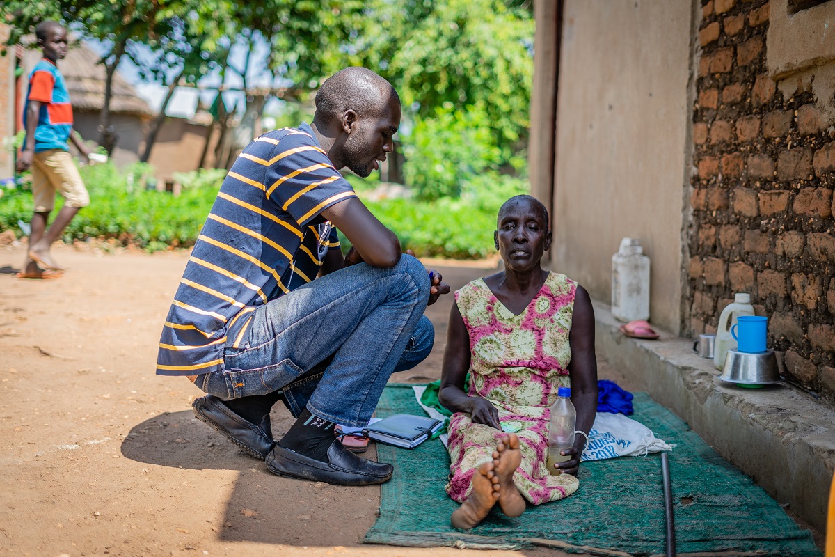  _650_https://www.helpage.org/silo/images/atoo-uganda-refugee-camp-south-sudan_1200x800.jpg