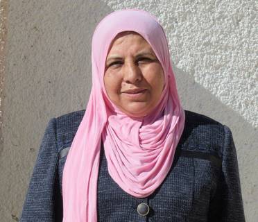  _247_https://www.helpage.org/silo/images/hanan-hadeeb-60-years-old-jordan-_372x320.jpg