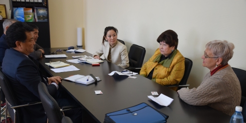  _53_https://www.helpage.org/silo/images/older-activists-and-helpage-staff-in-a-meeting-with-kyrgyzstans-minister-of-health_491x246.jpg