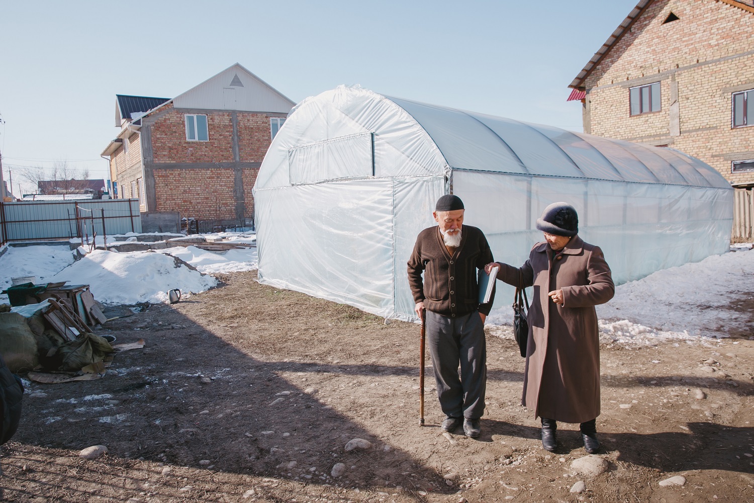  _67_https://www.helpage.org/silo/images/shukurbekova-and-husband-getting-ready-to-head-out-kyrgyzstan_1500x1000.jpg