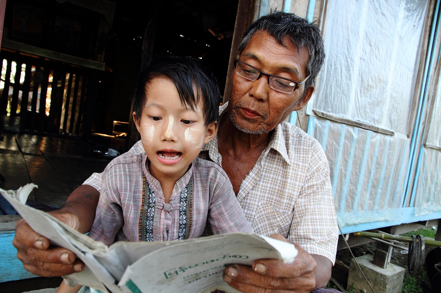  _178_https://www.helpage.org/silo/images/u-myint-shwe-myanmar-glasses_1500x999.jpg